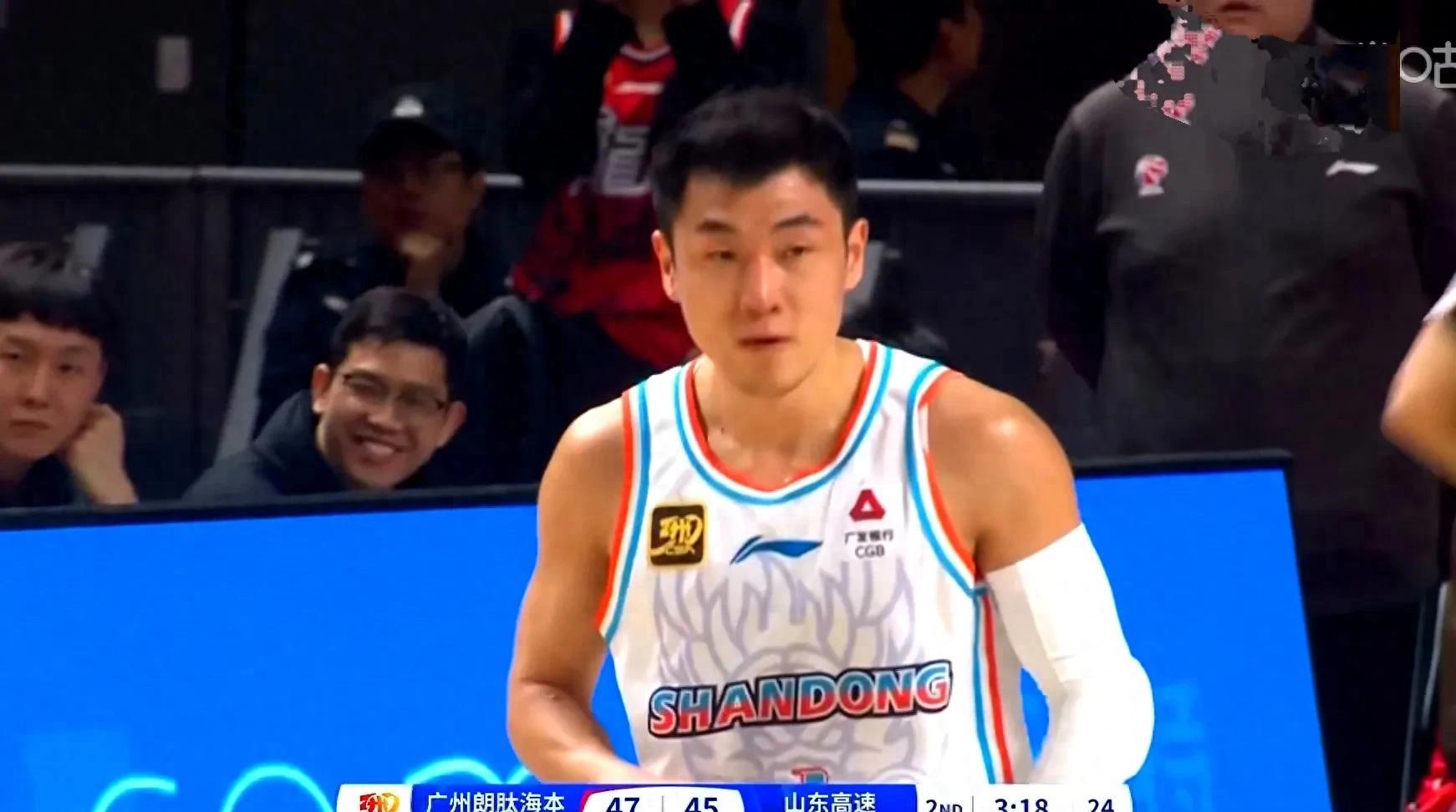 关于中国篮球联赛比分胶着,谁会胜出晋级?的信息 关于中国篮球联赛比分胶着,谁会胜出晋级?的信息