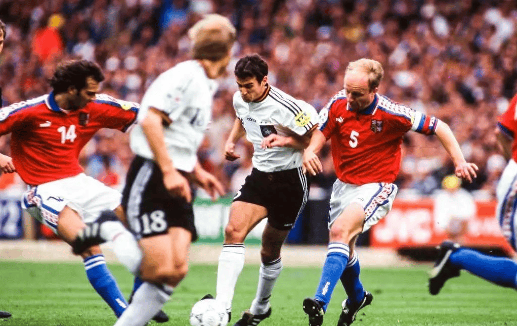 捷克国家队备战表现稳定，备受国内外瞩目的简单介绍