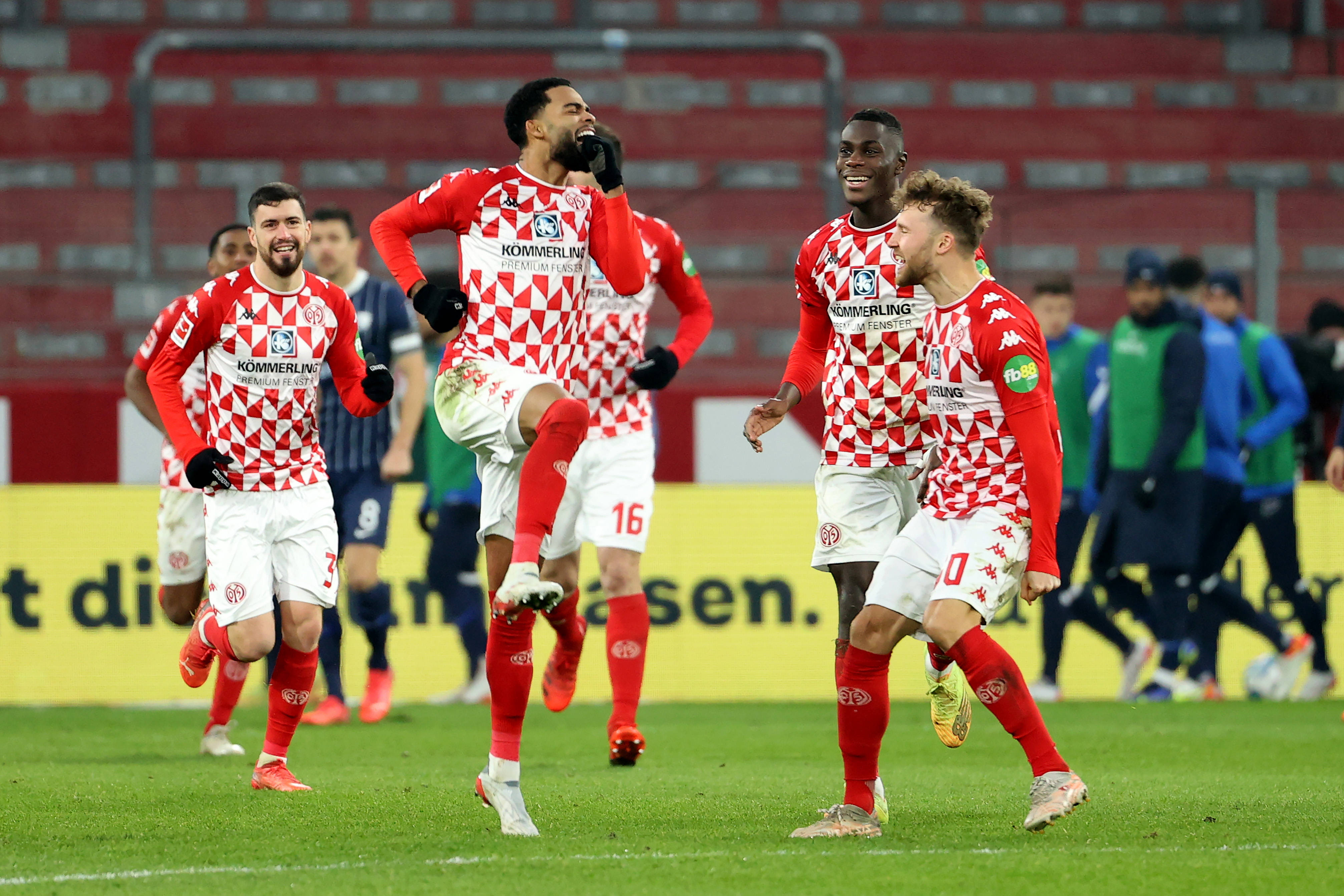 波鸿对决沃尔夫斯堡,德乙升班马较量的简单介绍 波鸿对决沃尔夫斯堡,德乙升班马较量的简单介绍