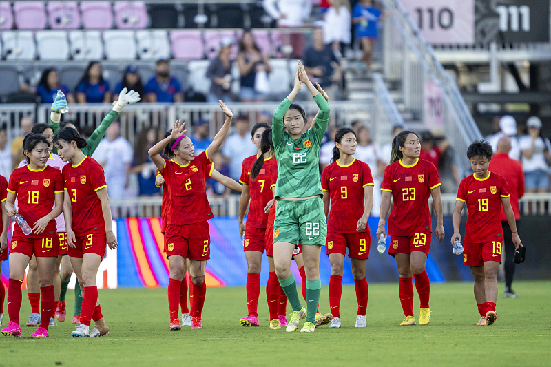 美国女足压倒新西兰,晋级亚洲杯四强 美国女足压倒新西兰,晋级亚洲杯四强