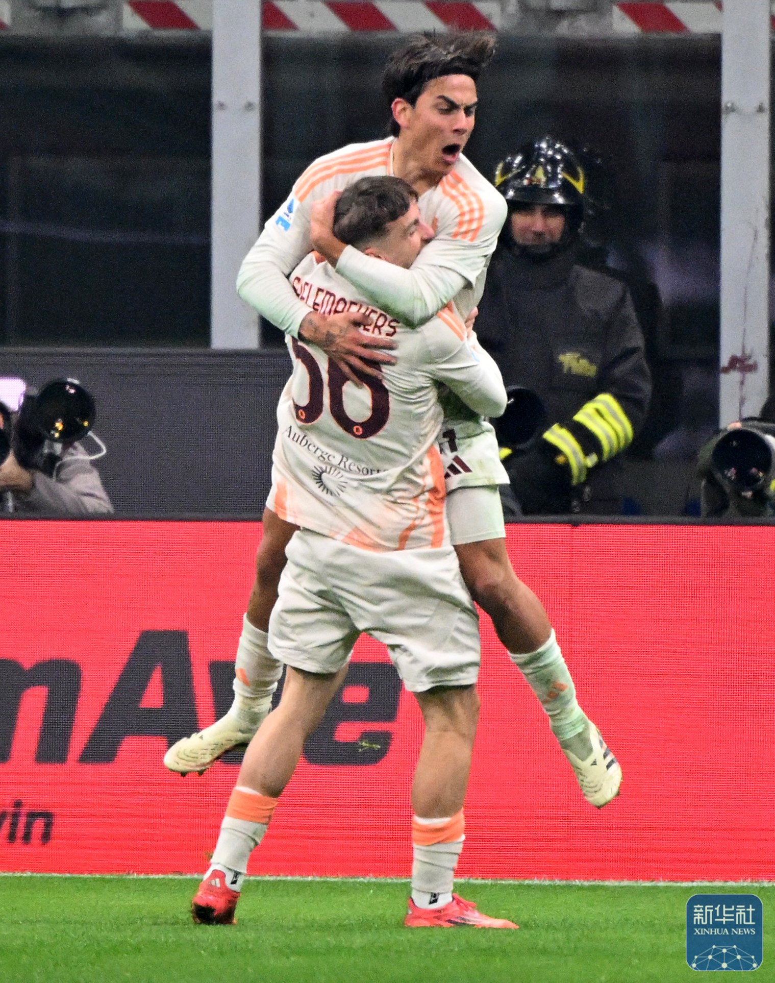 意大利豪门米兰将在主场迎战对手 意大利豪门米兰将在主场迎战对手