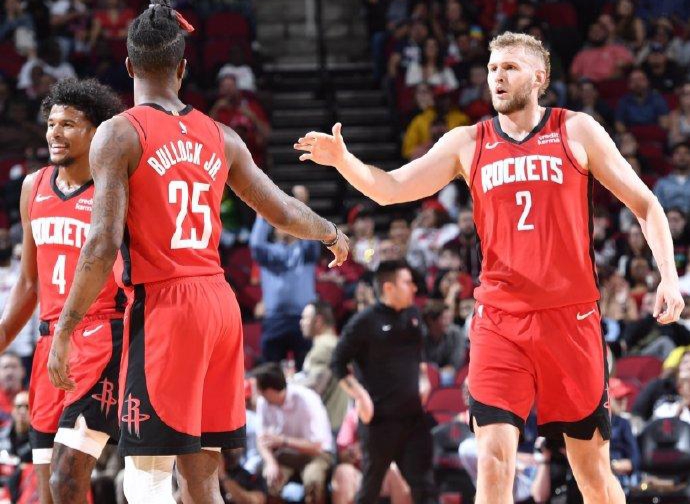 关于湖北队客场击败湖南男篮,豪取两连胜的信息 关于湖北队客场击败湖南男篮,豪取两连胜的信息