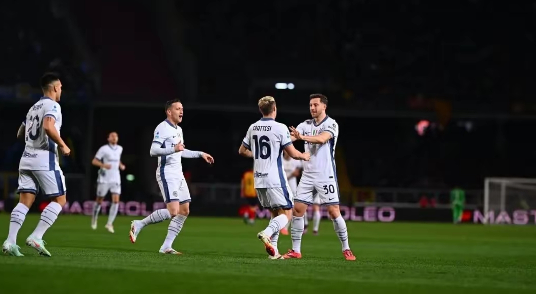 意甲球队新赛季主场首胜,球迷热情高涨的简单介绍 意甲球队新赛季主场首胜,球迷热情高涨的简单介绍