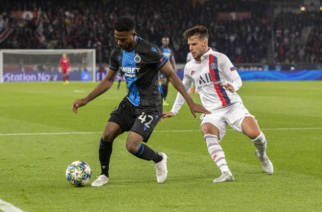 球场上的巅峰对决,国际足坛瞩目 球场上的巅峰对决,国际足坛瞩目