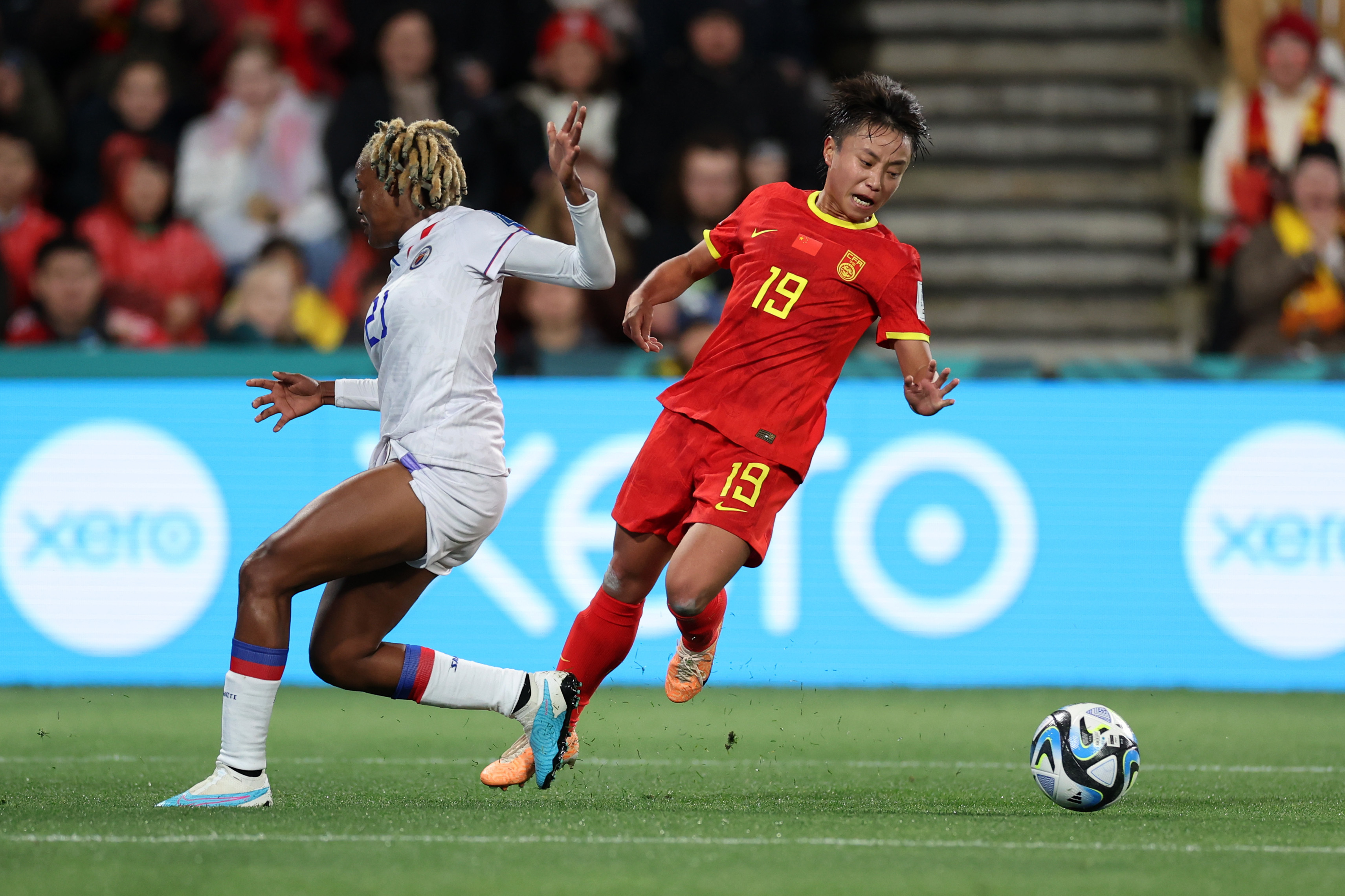 中国女足比赛再现激烈对决,球员全力以赴的简单介绍 中国女足比赛再现激烈对决,球员全力以赴的简单介绍