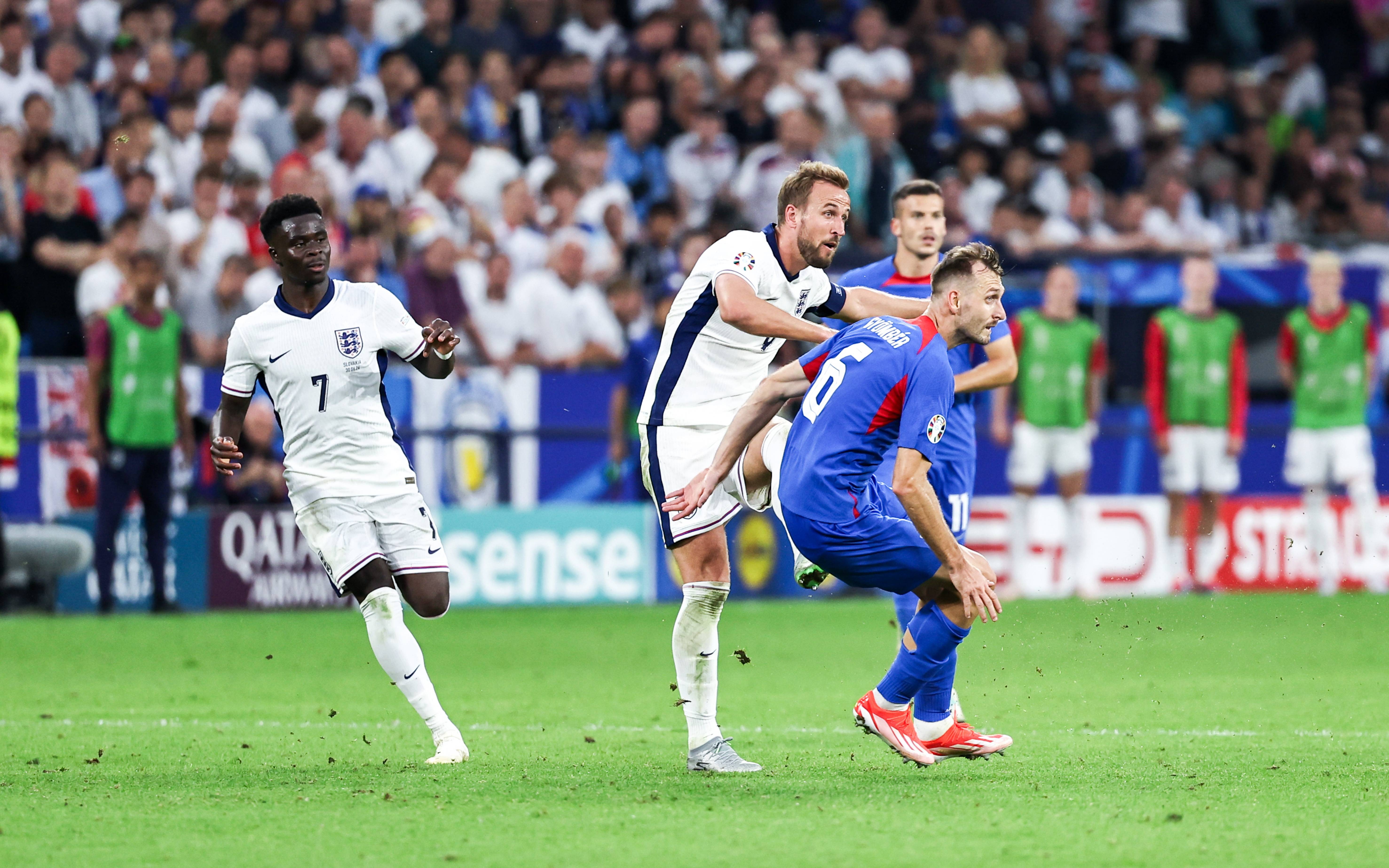 英格兰队对阵奥地利队取得比赛胜利 英格兰队对阵奥地利队取得比赛胜利