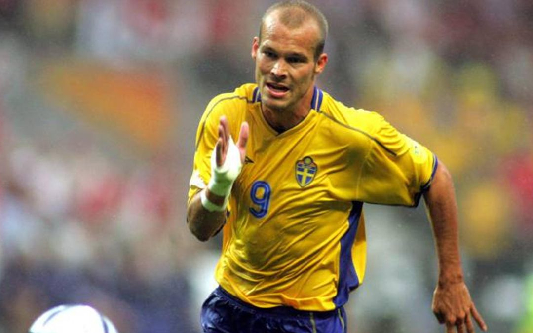 欧洲足球比赛中球员闪光表现 欧洲足球比赛中球员闪光表现