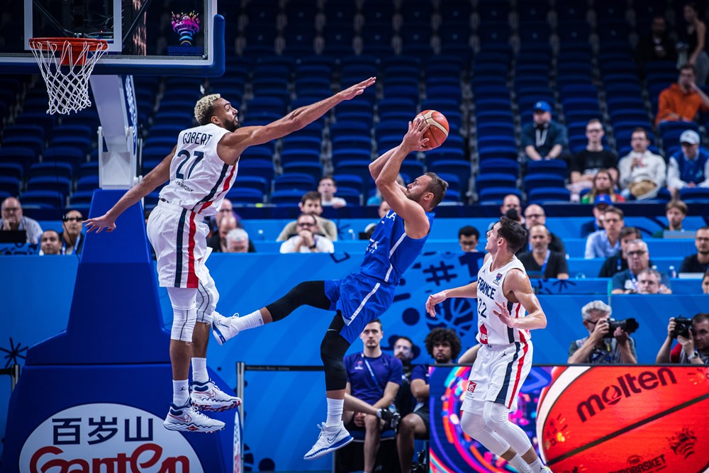 俄罗斯球员在欧洲篮球联赛中领跑 俄罗斯球员在欧洲篮球联赛中领跑